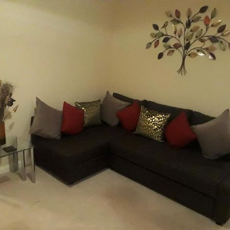 Airdrie Apartments Екстер'єр фото